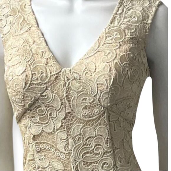 Aidan Mattox Gold Lace V Neck Front Slit Sleeveless Gown Sz 2 NWT MSPR $395 - Picture 2 of 8